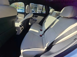 Mercedes-Benz GLC GLC 300 4MATIC SUV 2026