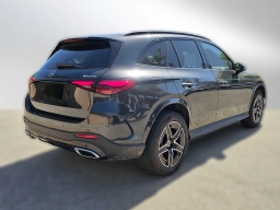 Mercedes-Benz GLC GLC 300 4MATIC SUV 2026