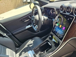 Mercedes-Benz GLC GLC 300 4MATIC SUV 2026