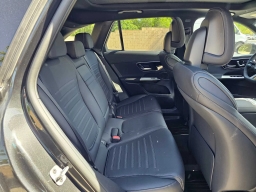 Mercedes-Benz GLC GLC 300 4MATIC SUV 2026