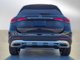 Mercedes-Benz GLC GLC 300 4MATIC SUV 2026