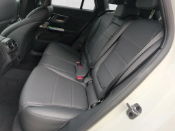 Mercedes-Benz GLC GLC 300 4MATIC SUV 2026