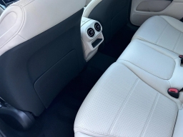 Mercedes-Benz GLC GLC 300 4MATIC SUV 2026