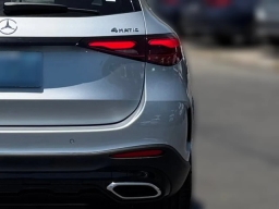 Mercedes-Benz GLC GLC 300 4MATIC SUV 2026