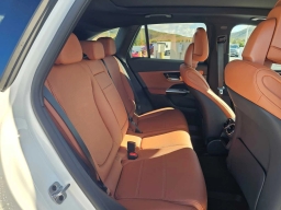 Mercedes-Benz GLC GLC 300 4MATIC SUV 2026