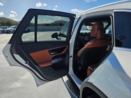 Mercedes-Benz GLC GLC 300 4MATIC SUV 2026
