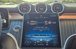 Mercedes-Benz GLC GLC 300 4MATIC SUV 2026