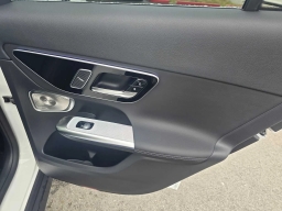 Mercedes-Benz GLC GLC 300 4MATIC SUV 2026