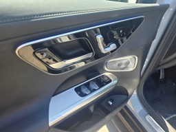 Mercedes-Benz GLC GLC 300 4MATIC SUV 2026