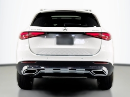 Mercedes-Benz GLC GLC 300 4MATIC SUV 2026