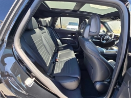 Mercedes-Benz GLC GLC 300 4MATIC SUV 2026