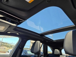 Mercedes-Benz GLC GLC 300 4MATIC SUV 2026