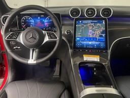 Mercedes-Benz GLC GLC 300 4MATIC SUV 2025