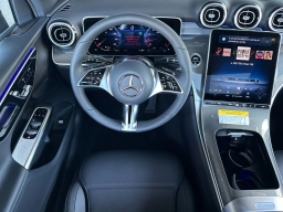 Mercedes-Benz GLC GLC 300 4MATIC SUV 2026