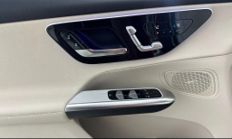 Mercedes-Benz GLC GLC 300 4MATIC SUV 2026