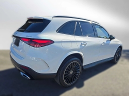 Mercedes-Benz GLC GLC 300 4MATIC SUV 2026