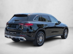 Mercedes-Benz GLC GLC 300 4MATIC SUV 2026