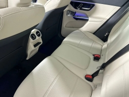 Mercedes-Benz GLC GLC 300 4MATIC SUV 2026