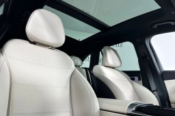 Mercedes-Benz GLC GLC 300 4MATIC SUV 2026
