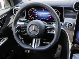 Mercedes-Benz GLC GLC 300 4MATIC SUV 2026