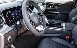 Mercedes-Benz GLC GLC 300 4MATIC SUV 2026