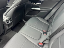Mercedes-Benz GLC GLC 300 4MATIC SUV 2026
