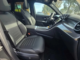 Mercedes-Benz GLC GLC 300 4MATIC SUV 2026