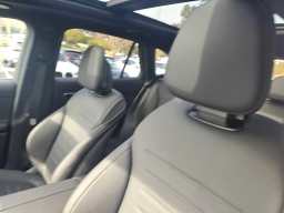 Mercedes-Benz GLC GLC 300 4MATIC SUV 2026