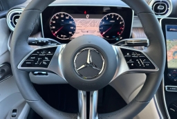 Mercedes-Benz GLC GLC 300 4MATIC SUV 2026