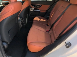 Mercedes-Benz GLC GLC 300 4MATIC SUV 2026