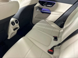 Mercedes-Benz GLC GLC 300 4MATIC SUV 2026