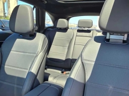 Mercedes-Benz GLC GLC 300 4MATIC SUV 2026