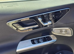 Mercedes-Benz GLC GLC 300 4MATIC SUV 2026