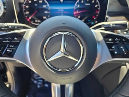 Mercedes-Benz GLC GLC 300 4MATIC SUV 2026