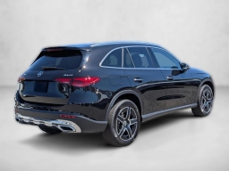 Mercedes-Benz GLC GLC 300 4MATIC SUV 2026