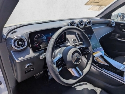 Mercedes-Benz GLC GLC 300 4MATIC SUV 2026