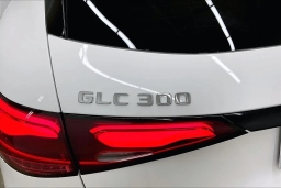 Mercedes-Benz GLC GLC 300 4MATIC SUV 2026