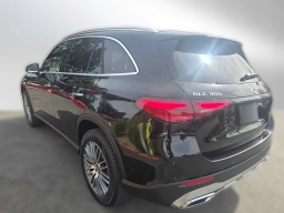 Mercedes-Benz GLC GLC 300 4MATIC SUV 2026