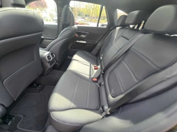 Mercedes-Benz GLC GLC 300 4MATIC SUV 2026