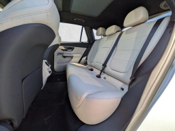 Mercedes-Benz GLC GLC 300 4MATIC SUV 2026