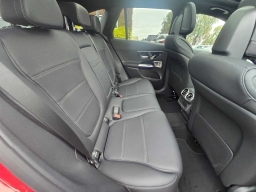 Mercedes-Benz GLC GLC 300 4MATIC SUV 2026