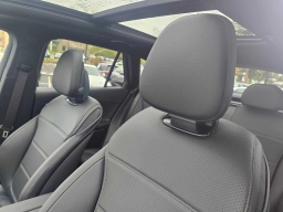 Mercedes-Benz GLC GLC 300 4MATIC SUV 2026