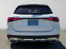 Mercedes-Benz GLC GLC 300 4MATIC SUV 2026