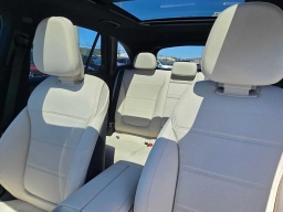 Mercedes-Benz GLC GLC 300 4MATIC SUV 2026