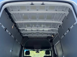 Mercedes-Benz Sprinter Crew Van Standard Roof 4-Cyl Diesel 2500 Standard Roof I4 Diesel 144" RWD 2026