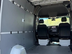 Mercedes-Benz Sprinter Crew Van Standard Roof 4-Cyl Diesel 2500 Standard Roof I4 Diesel 144" RWD 2026