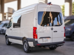Mercedes-Benz Sprinter Crew Van Standard Roof 4-Cyl Diesel 2500 Standard Roof I4 Diesel 144" RWD 2026