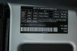 Mercedes-Benz Sprinter Crew Van Standard Roof 4-Cyl Diesel 2500 Standard Roof I4 Diesel 144" RWD 2026