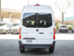 Mercedes-Benz Sprinter Crew Van Standard Roof 4-Cyl Diesel 2500 Standard Roof I4 Diesel 144" RWD 2026
