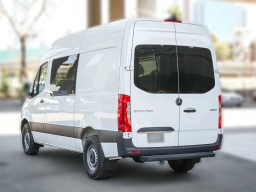Mercedes-Benz Sprinter Crew Van Standard Roof 4-Cyl Diesel 2500 Standard Roof I4 Diesel 144" RWD 2026